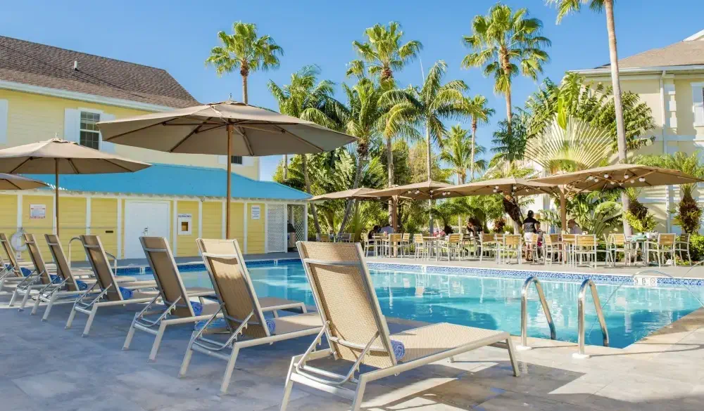Sunshine Suites Resort, Grand Cayman Family resort