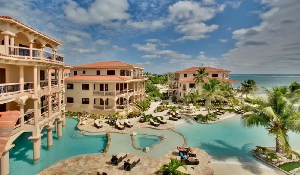 Coco Beach Resort Ambergris Caye, hotel for snorkelling
