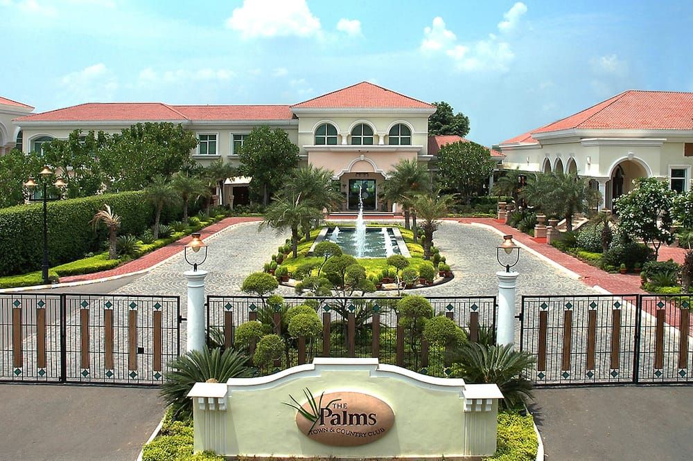 The Palms Town Country Club Resort, Gurugram HotelsCombined
