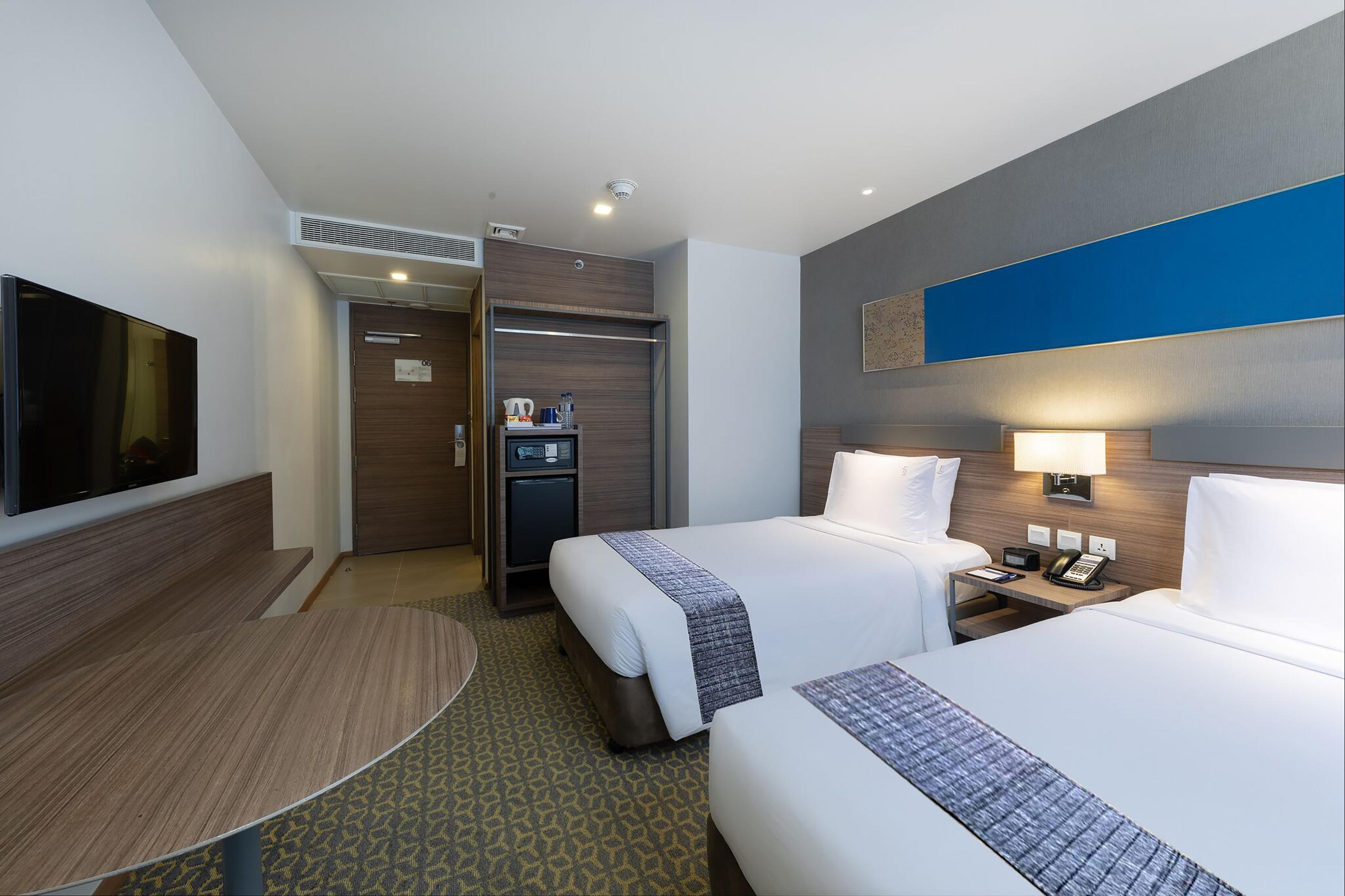 Holiday Inn Express Bangkok Sathorn Bangkok Thailand Compare Deals Holiday Inn Express Bangkok Sathorn Bangkok Thailand Compare Deals