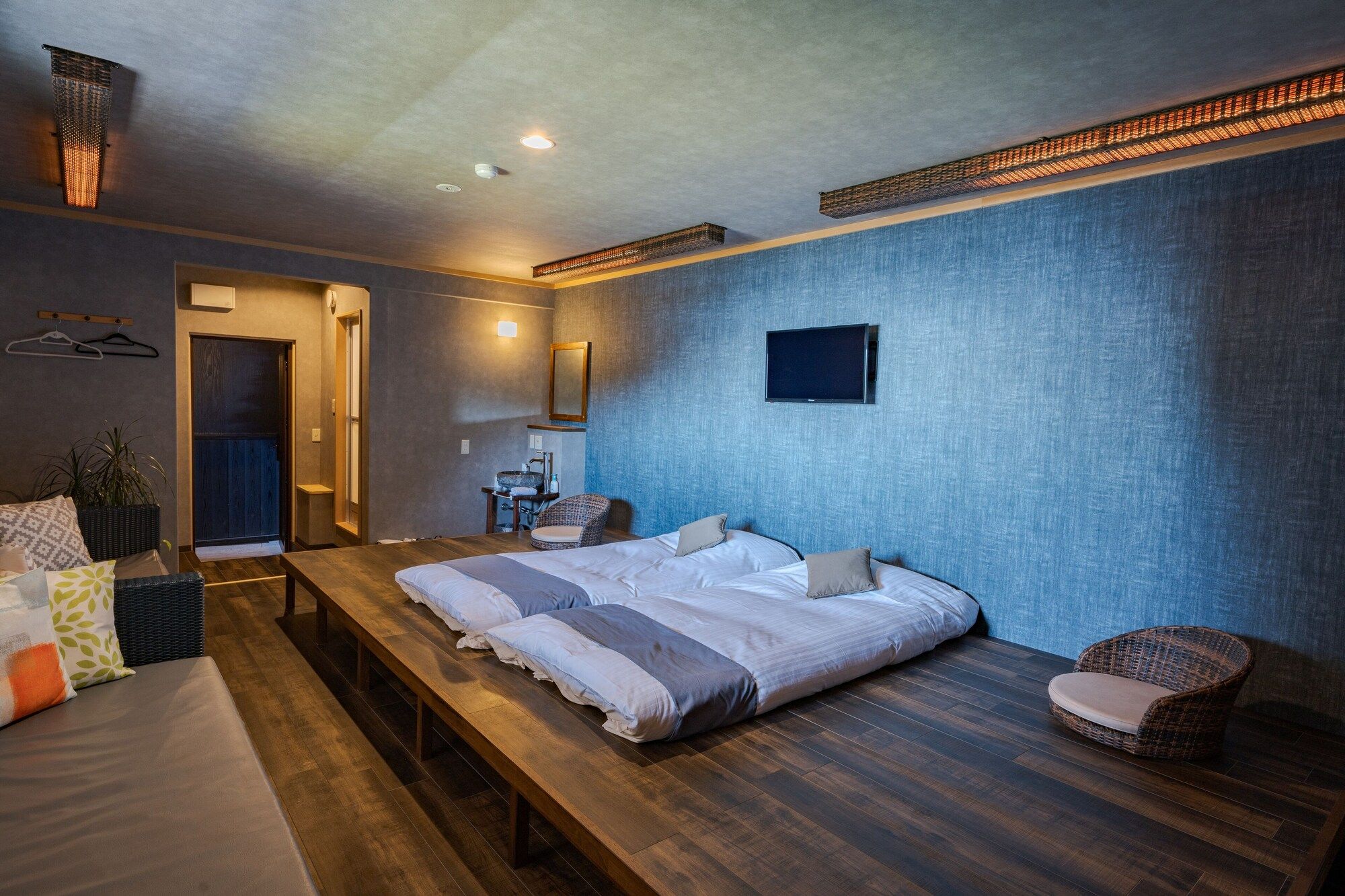 XYZ Private spa and Seaside Resort, Shirahama | HotelsCombined