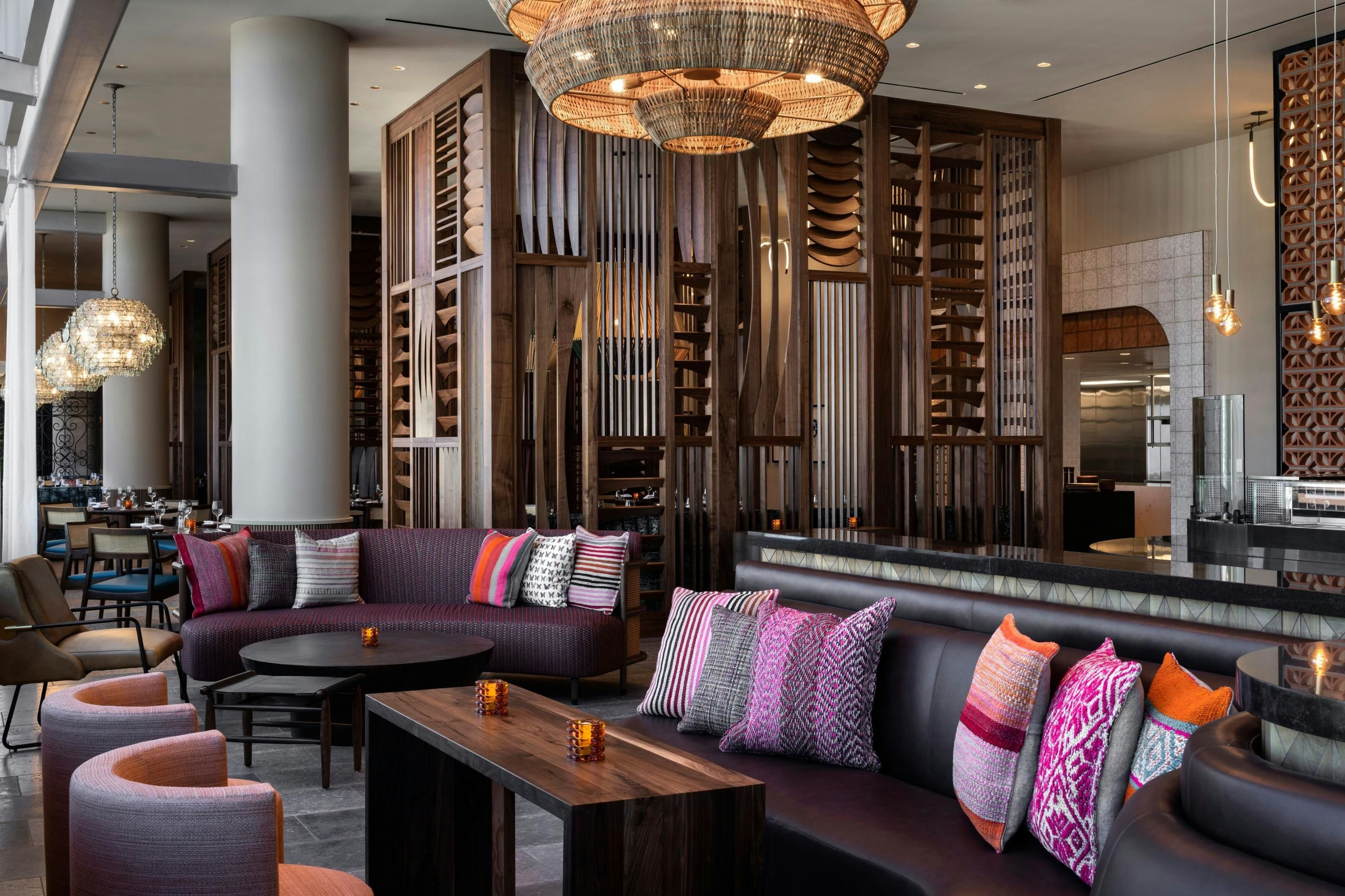 JW Marriott Los Angeles L.A. LIVE, Los Angeles | HotelsCombined