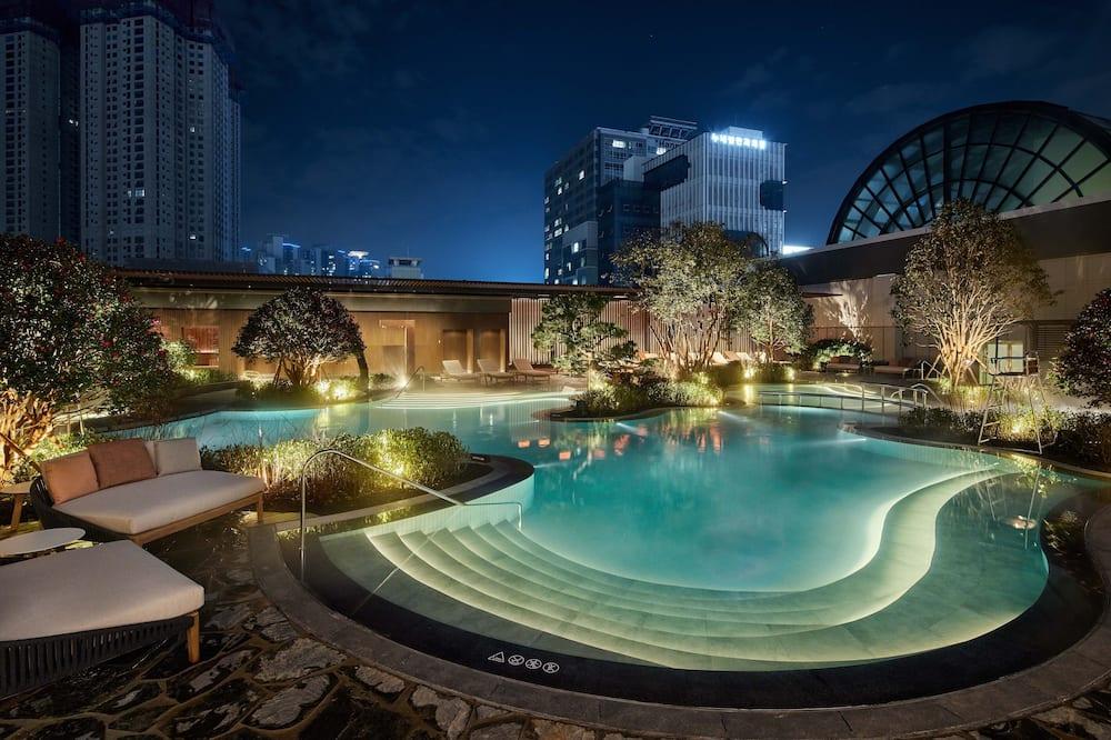 Lotte Hotel Busan, Busan | HotelsCombined