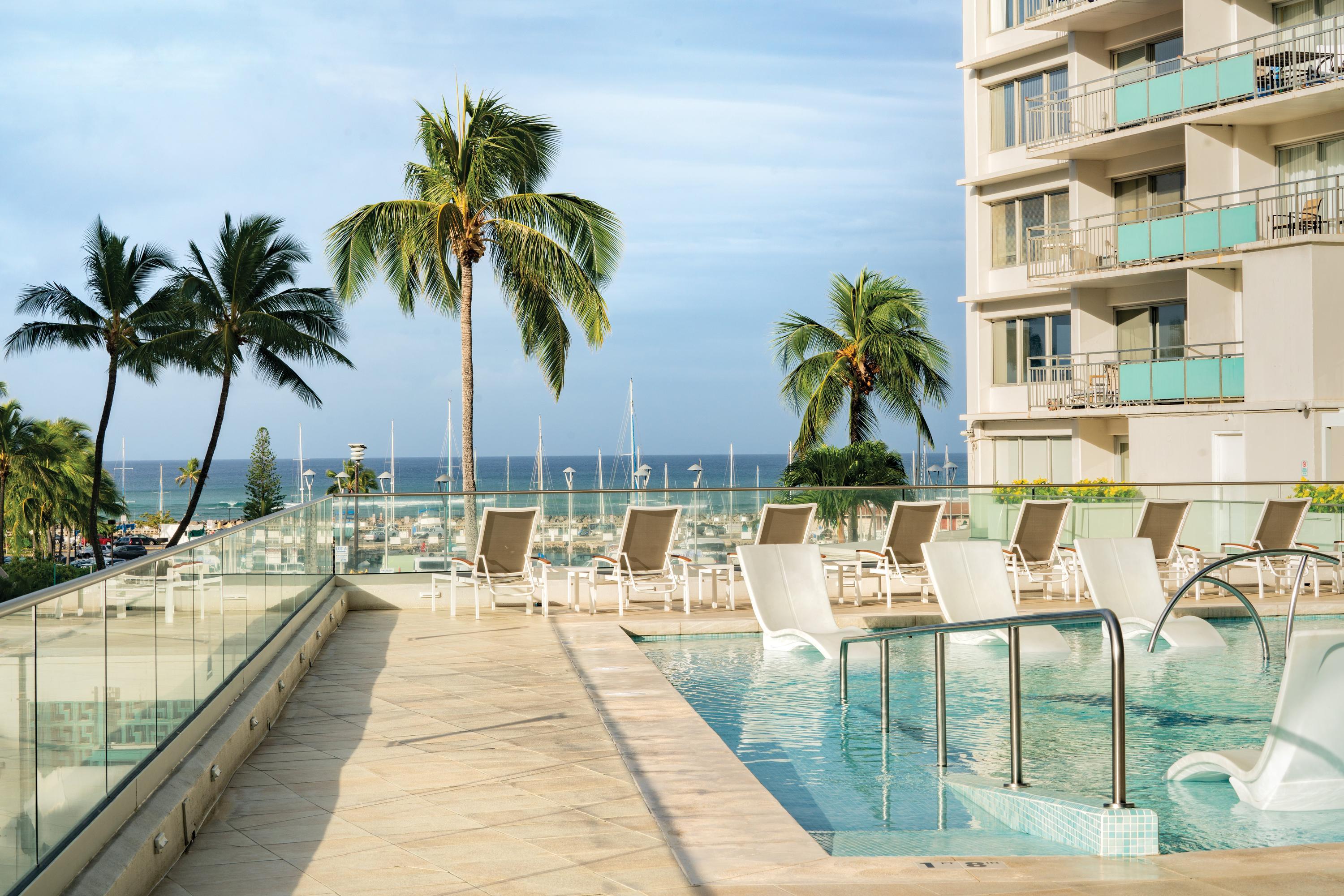 新発売 新商品 Marina Waikiki Resort HotelsCombined | Honolulu Ilikai, The At 液晶テレビ