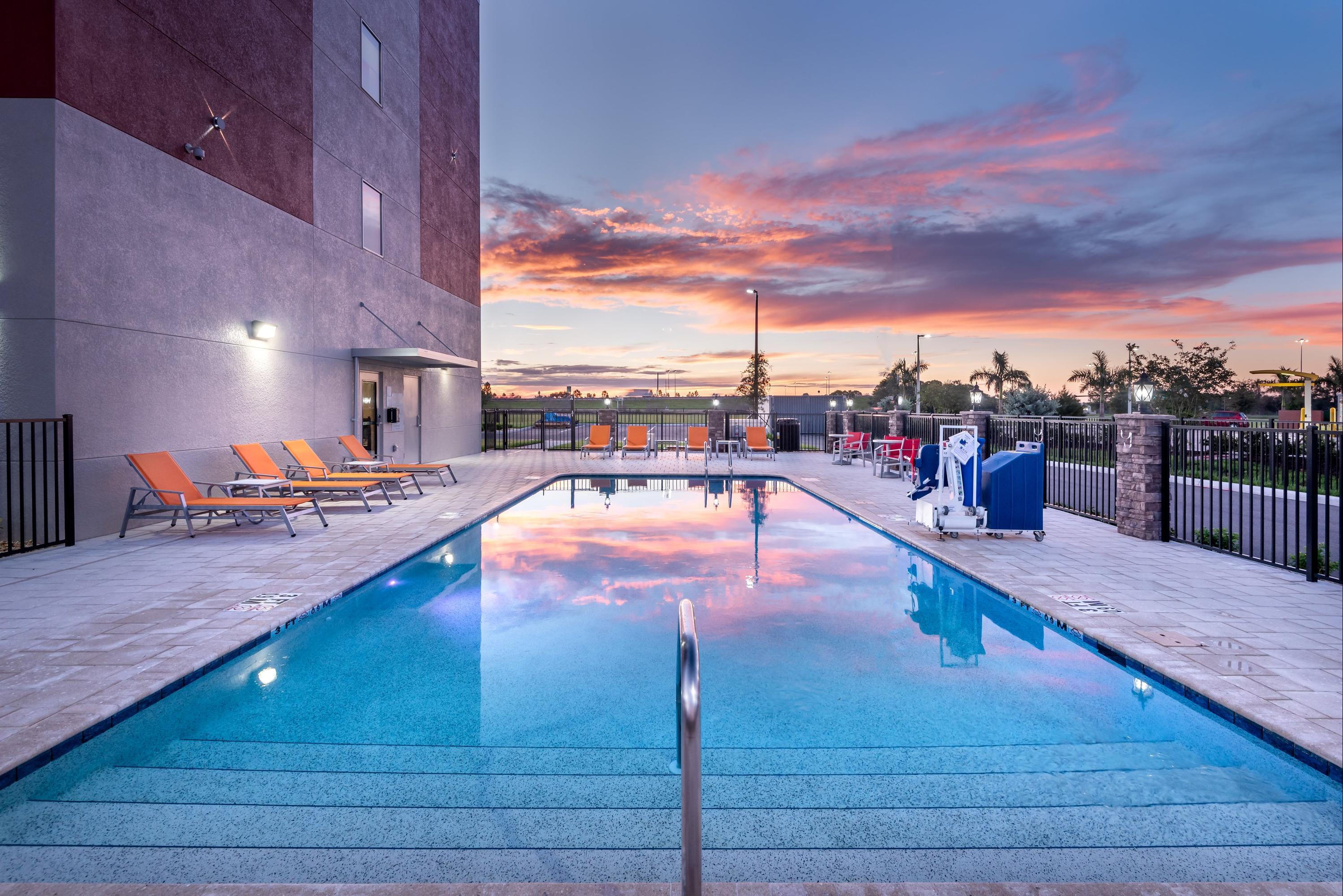 Wyvern Hotel, Ascend Hotel Collection in Punta Gorda: Find Hotel