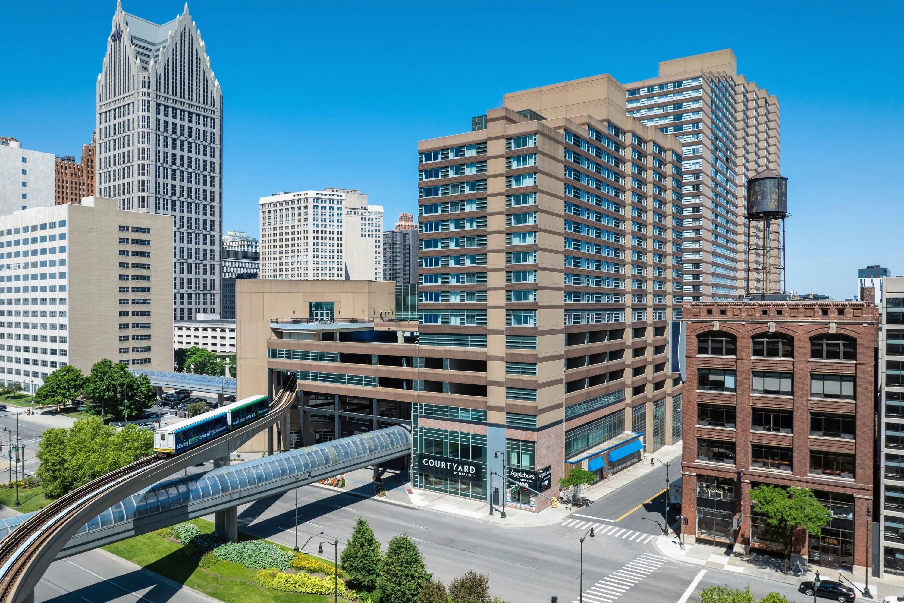 Courtyard by Marriott Detroit Downtown, Detroit | HotelsCombined
