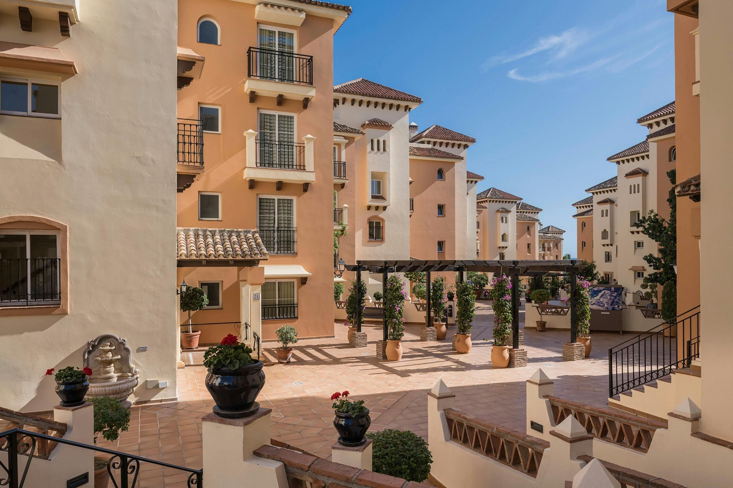 Marriott's Marbella Beach Resort, Marbella | HotelsCombined, image size:3000x2000