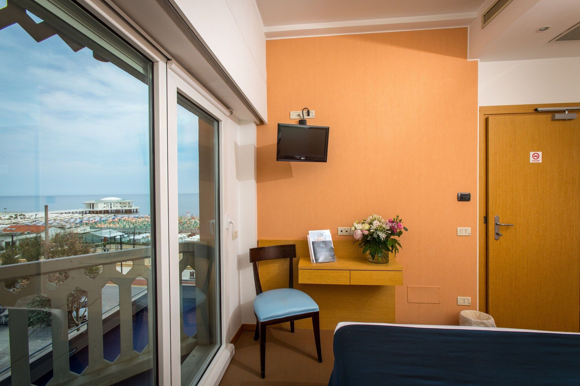 Albergo Cantiani, Ancona: Hotel Reviews, Rooms \u0026 Prices | Hotels.com, image size:2000x1333