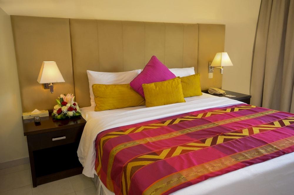 Parkside Suites Discovery Gardens Hotel Dubai - Reviews, Photos & Offer