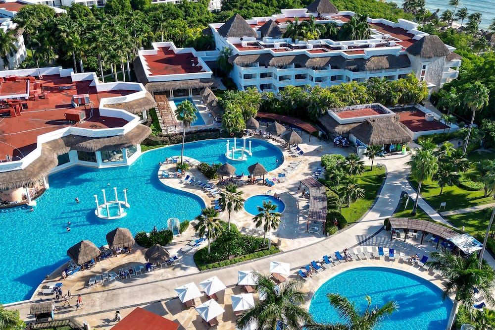 grand riviera princess dress code Grand Sunset Princess dress code for men?