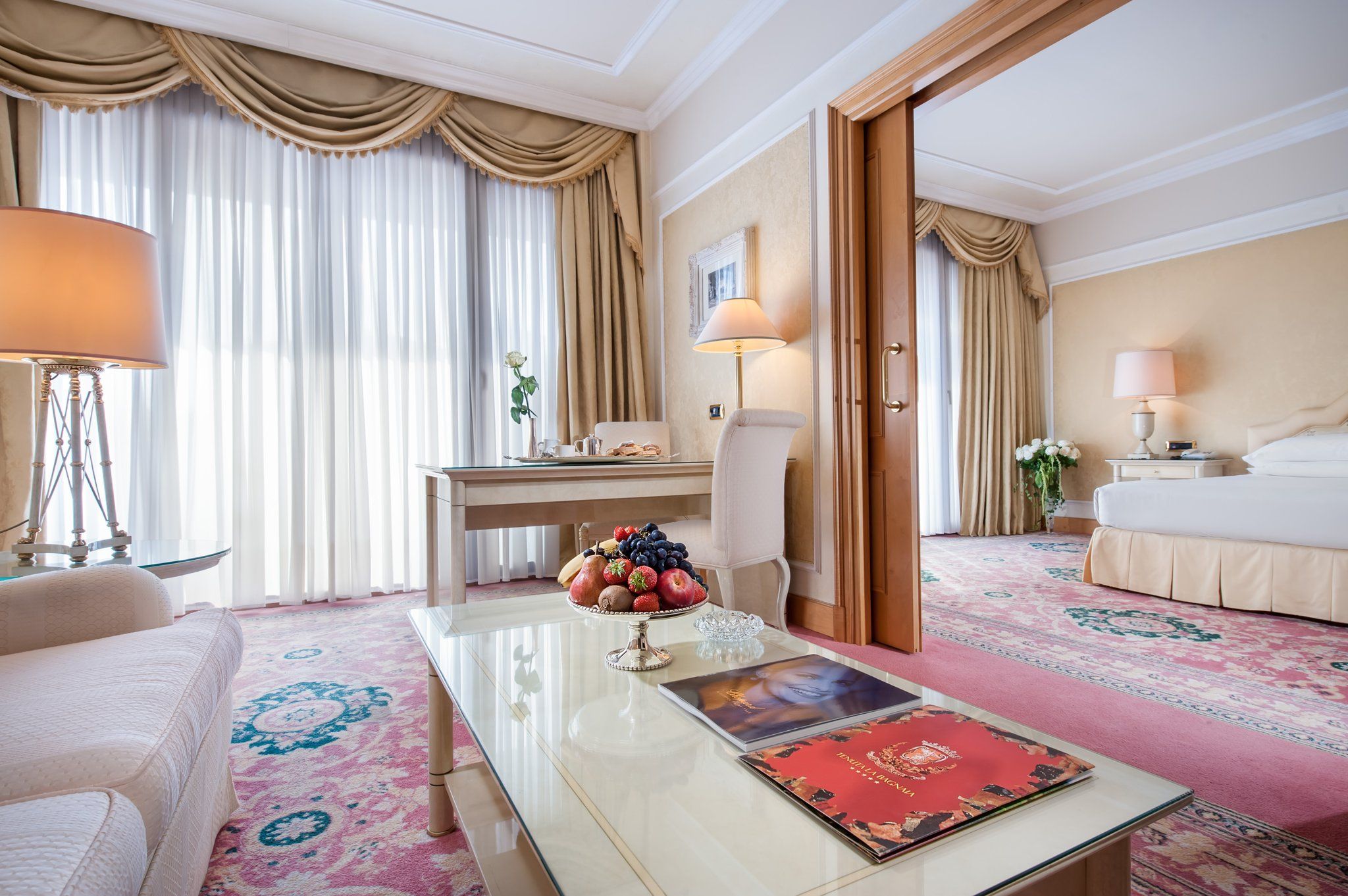 Bologna Hotels: 3,611 Cheap Bologna Hotel Deals, image size:2048x1362