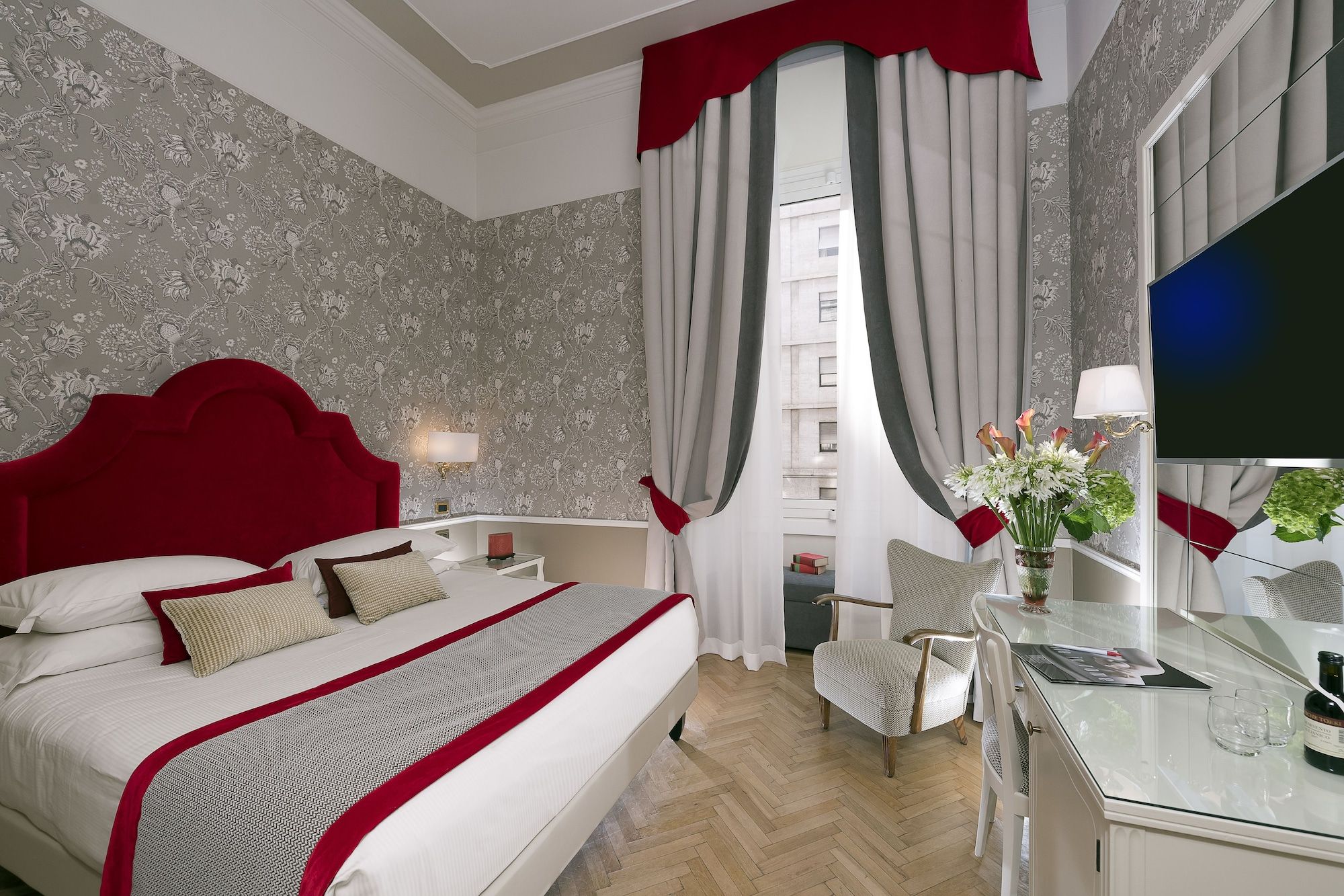 Bettoja Hotel Massimo d'Azeglio, Rome | HotelsCombined, image size:2000x1333
