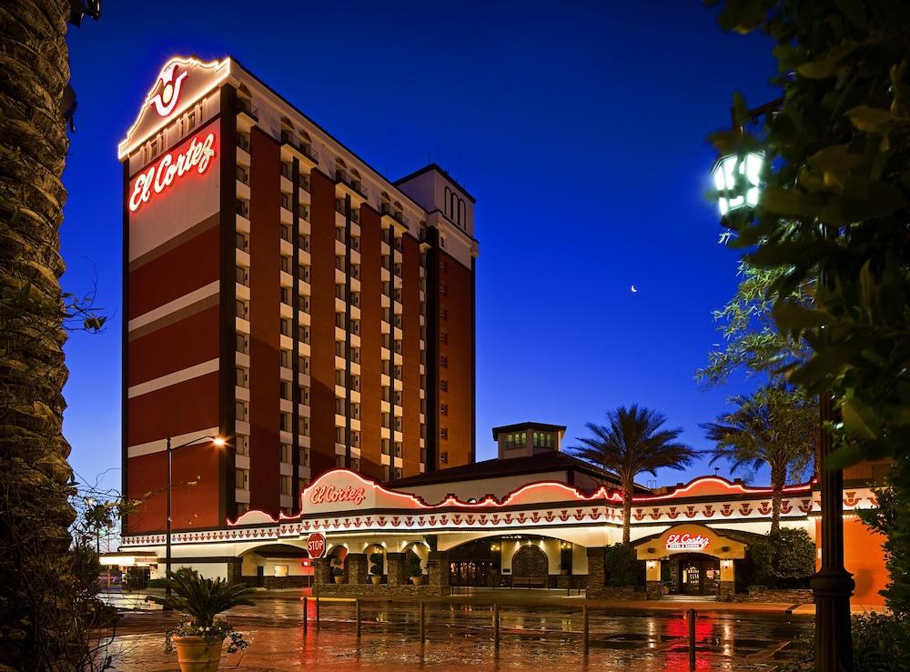 Top Hotels in Las Vegas, NV from $17 - Expedia