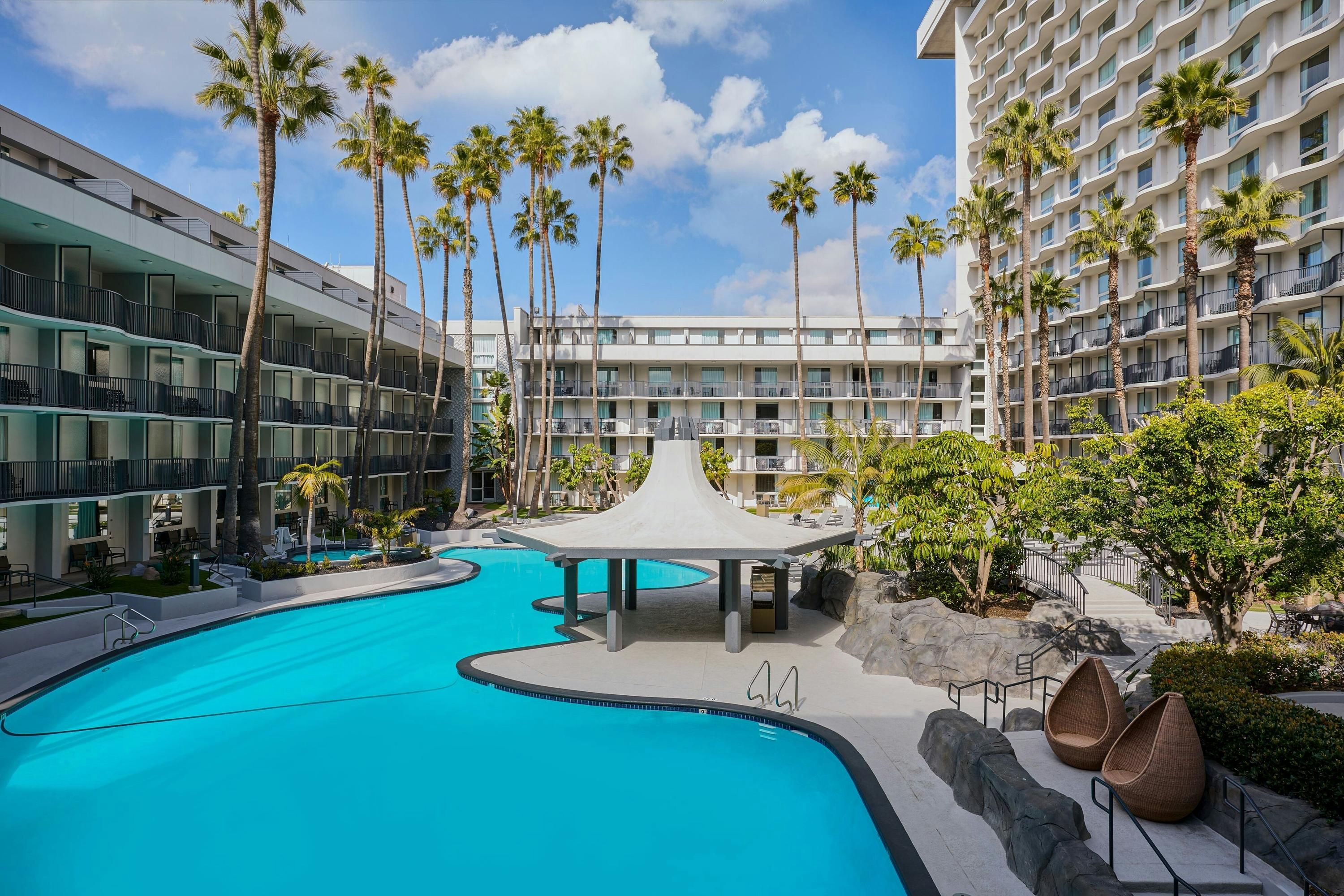 Marriott Hotels & Resorts Hotels in Los Angeles from $179 | HotelsCombined