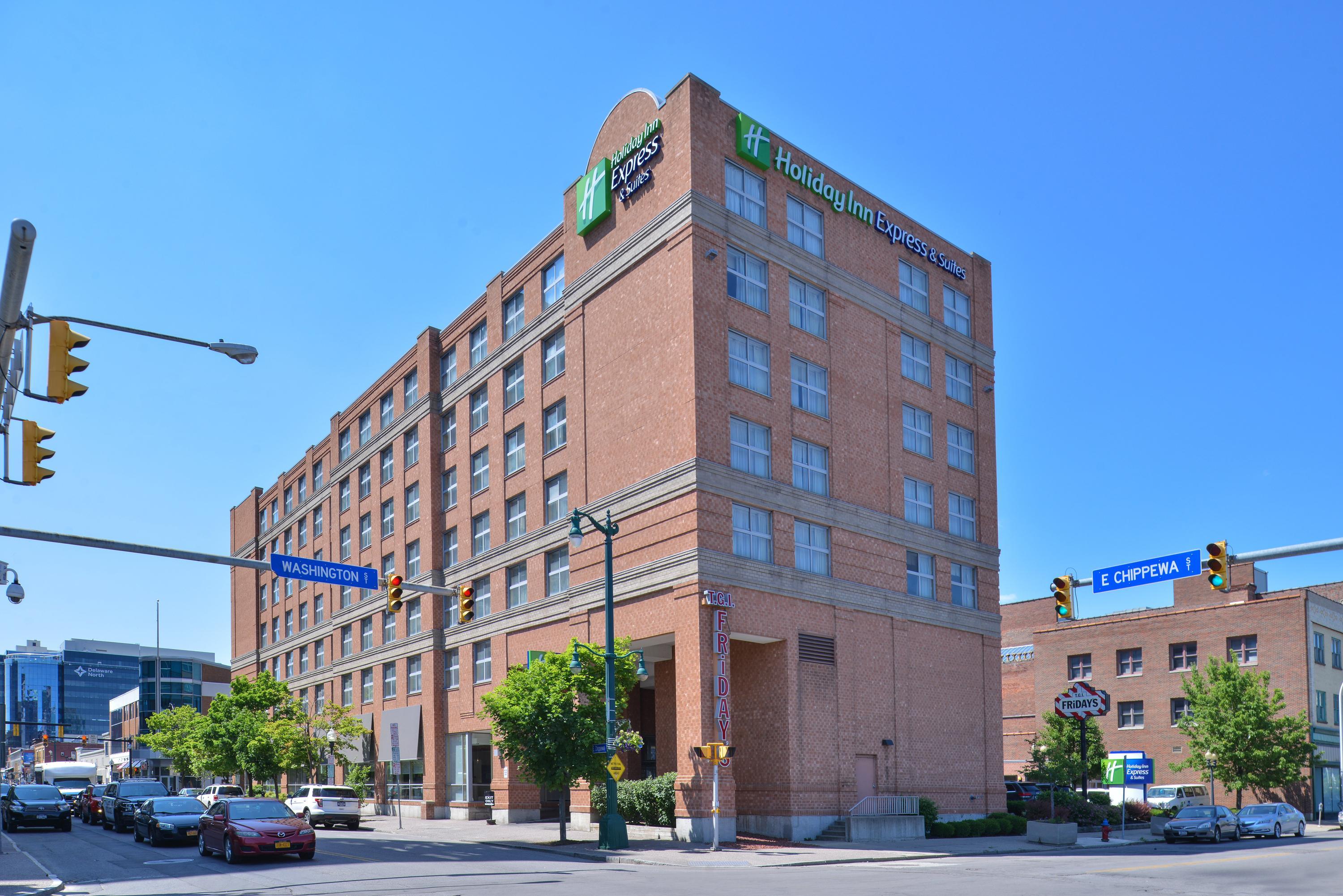 Ultimate person Hummingbird Holiday Inn Express & Suites Buffalo Downtown - Medical Ctr, Buffalo, NY,  United States - Compare Deals