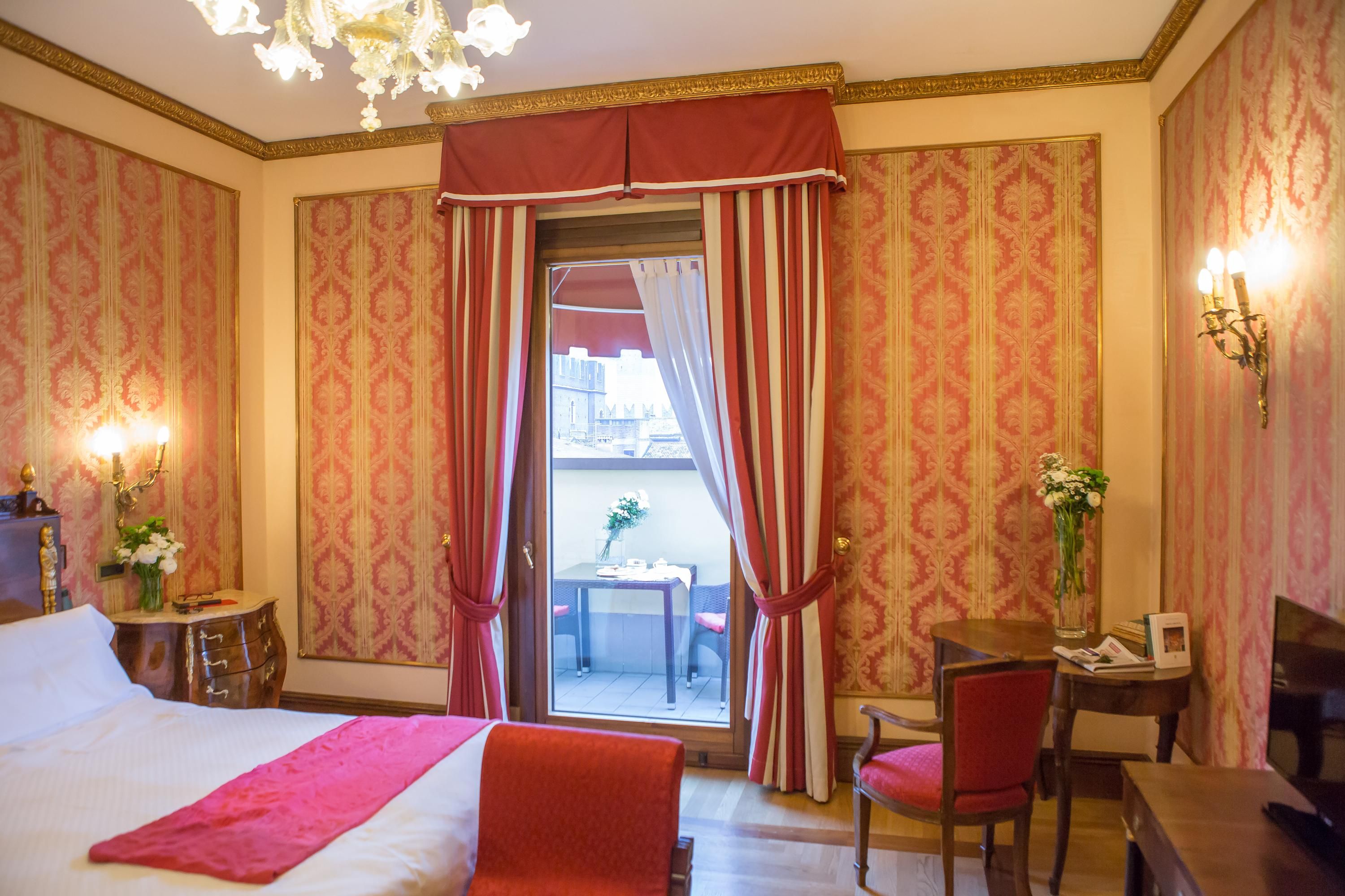 Due Torri Hotel, Verona | HotelsCombined, image size:3000x2000