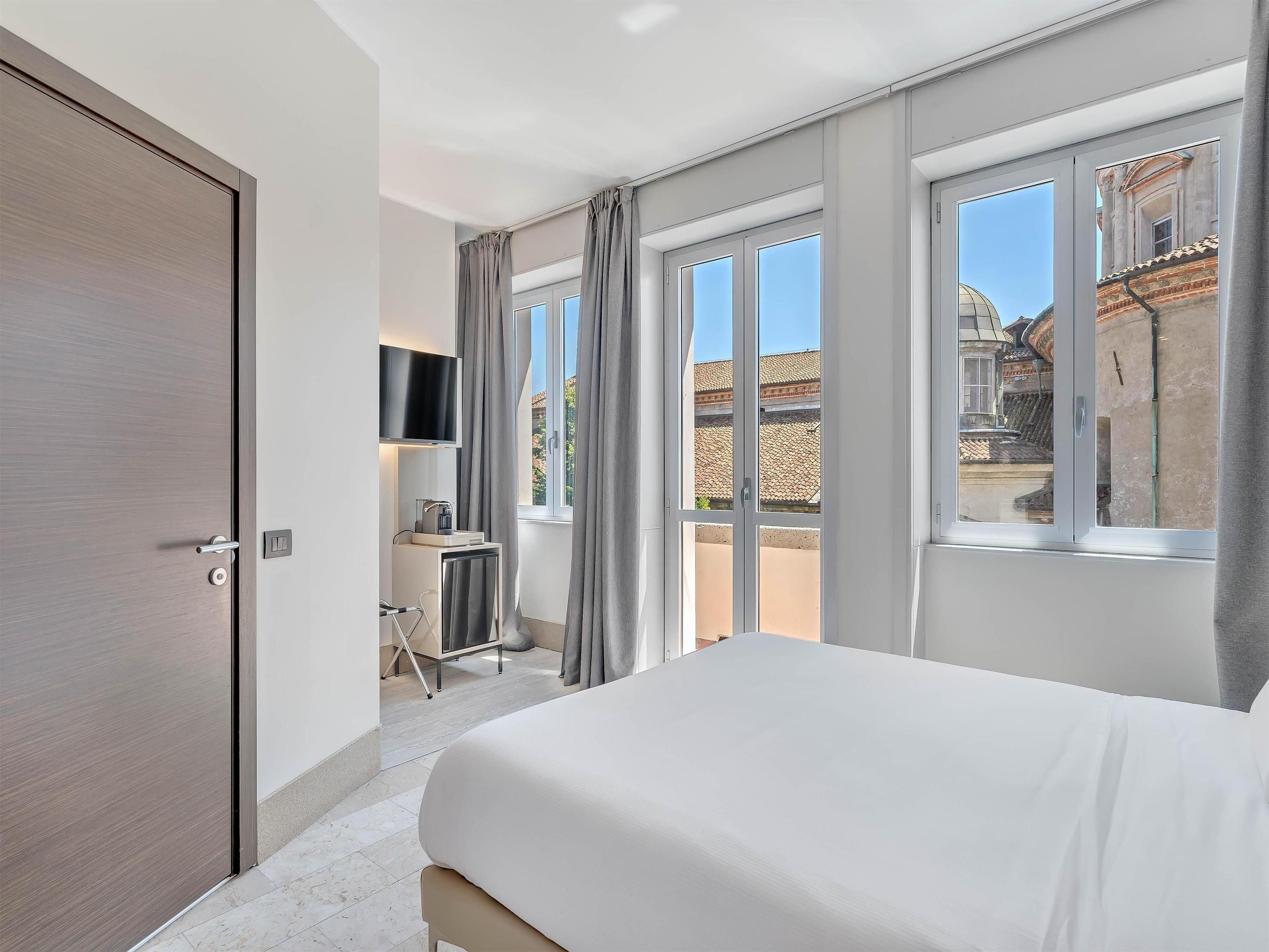 B\u0026B Hotels Hotels in Milan from $67 | HotelsCombined, image size:3000x2250