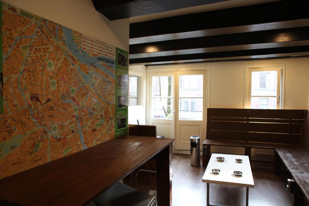 International Budget Hostel, Amsterdam | HotelsCombined