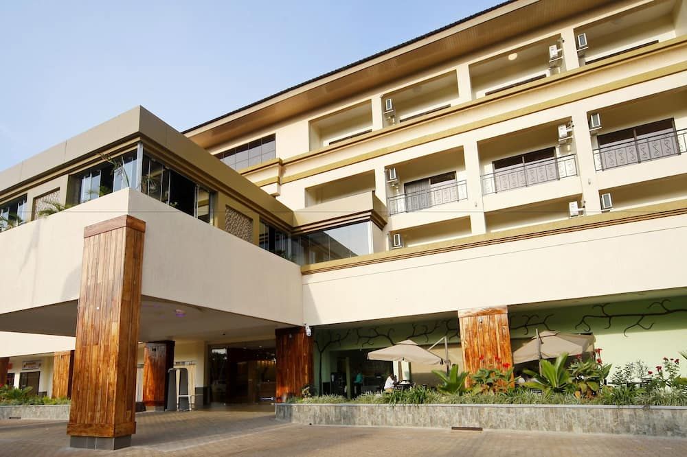 Best Western Premier Garden Hotel Entebbe