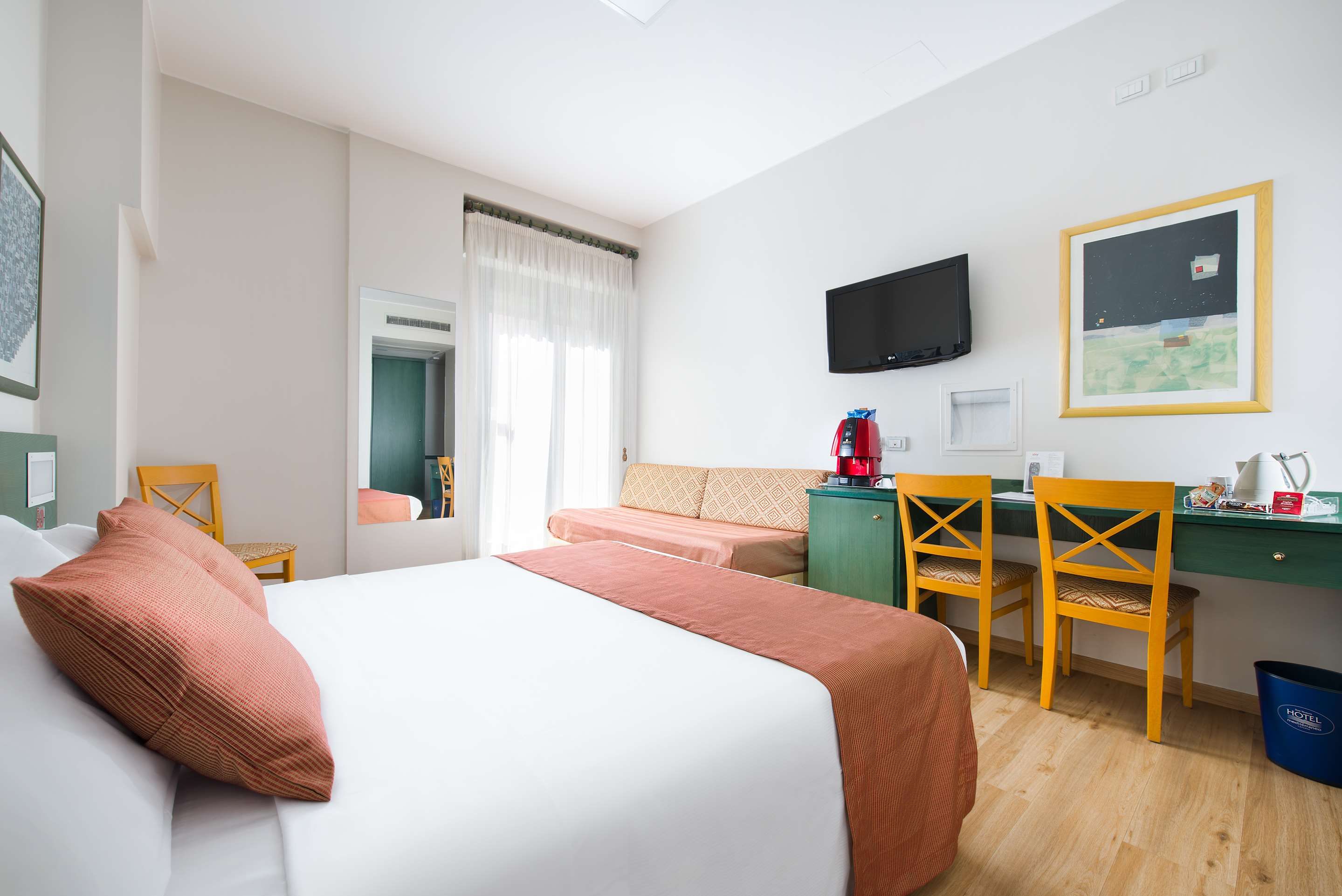 Catania Hotels: 3,859 Cheap Catania Hotel Deals, image size:2879x1922