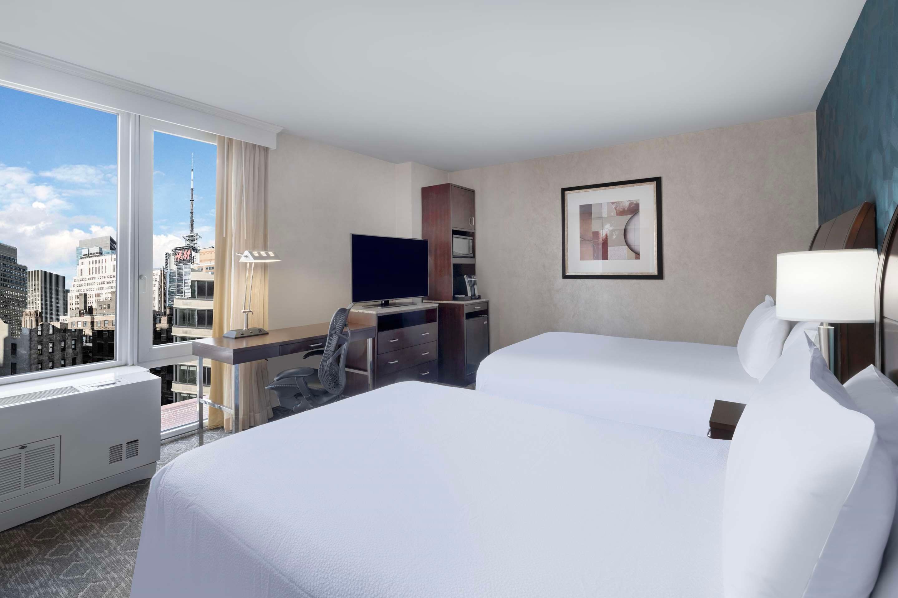 Hilton Garden Inn Hotels in New York, NY from $129 | HotelsCombined, image size:2879x1919
