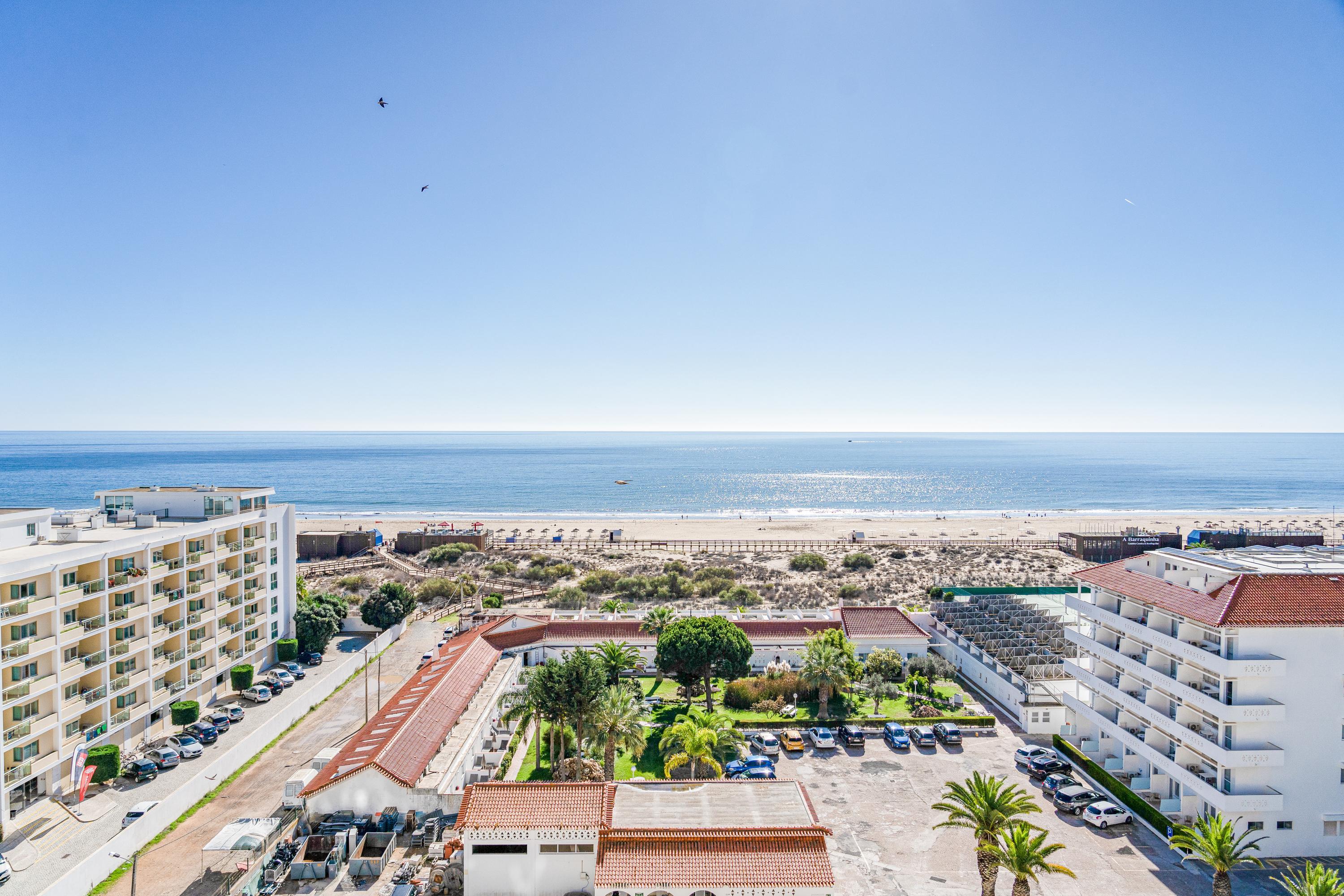 YELLOW PRAIA MONTE GORDO - Updated 2023 Prices & Hotel Reviews