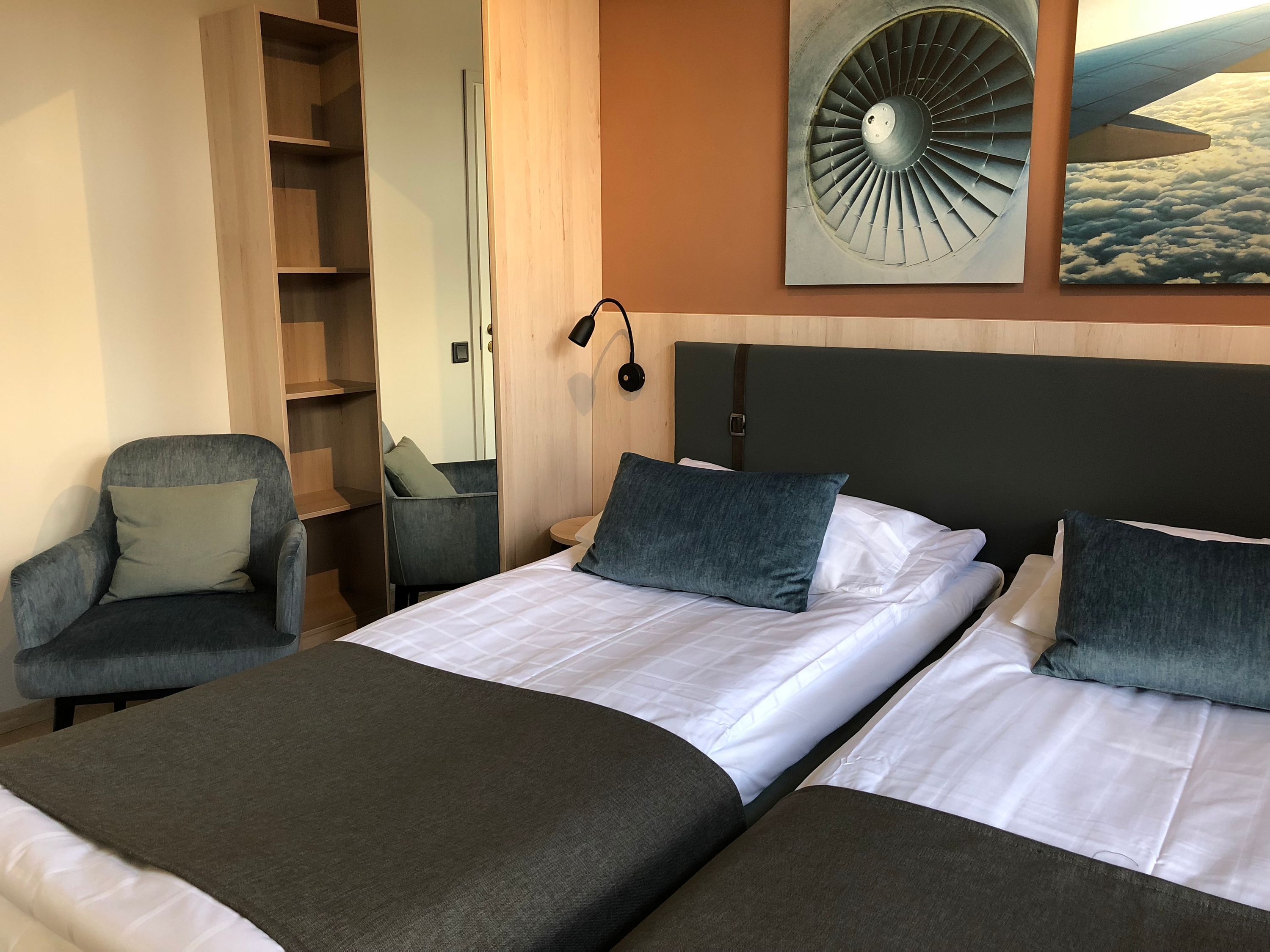 Box Bed & Breakfast, Box Compare Deals