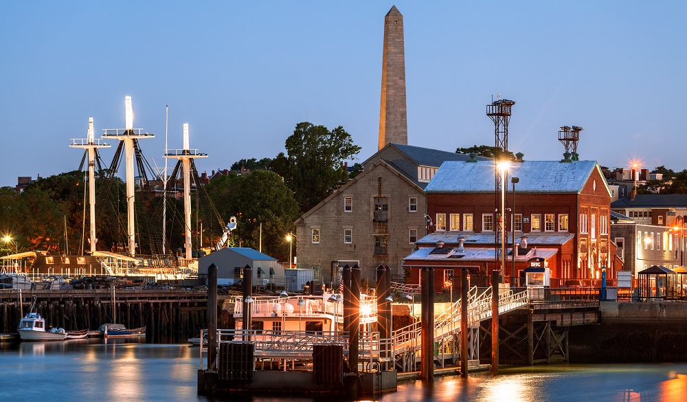 Early Morning, Bunker Hill Memorial, Charlestown Navy Yard, USS Constitution, Boston, Massachusetts, America