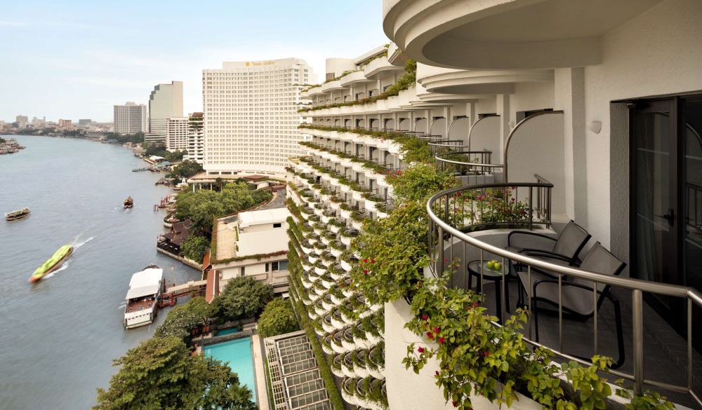 Shangri-La Hotel Bangkok, hotels with jacuzzi
