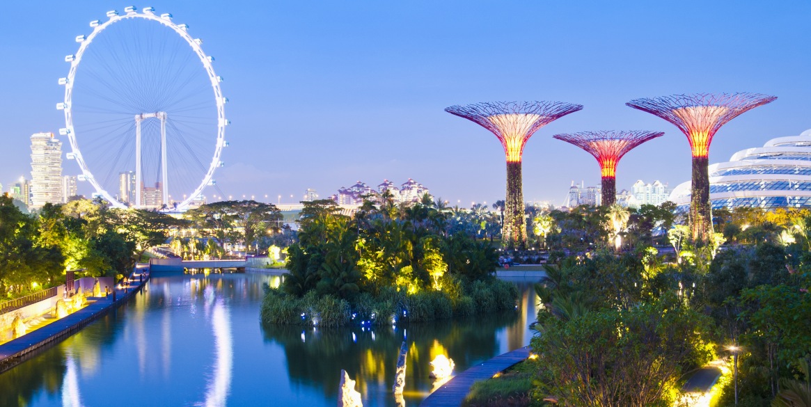 The Singapore Flyer is a giant Ferris wheel located in Singapore,
