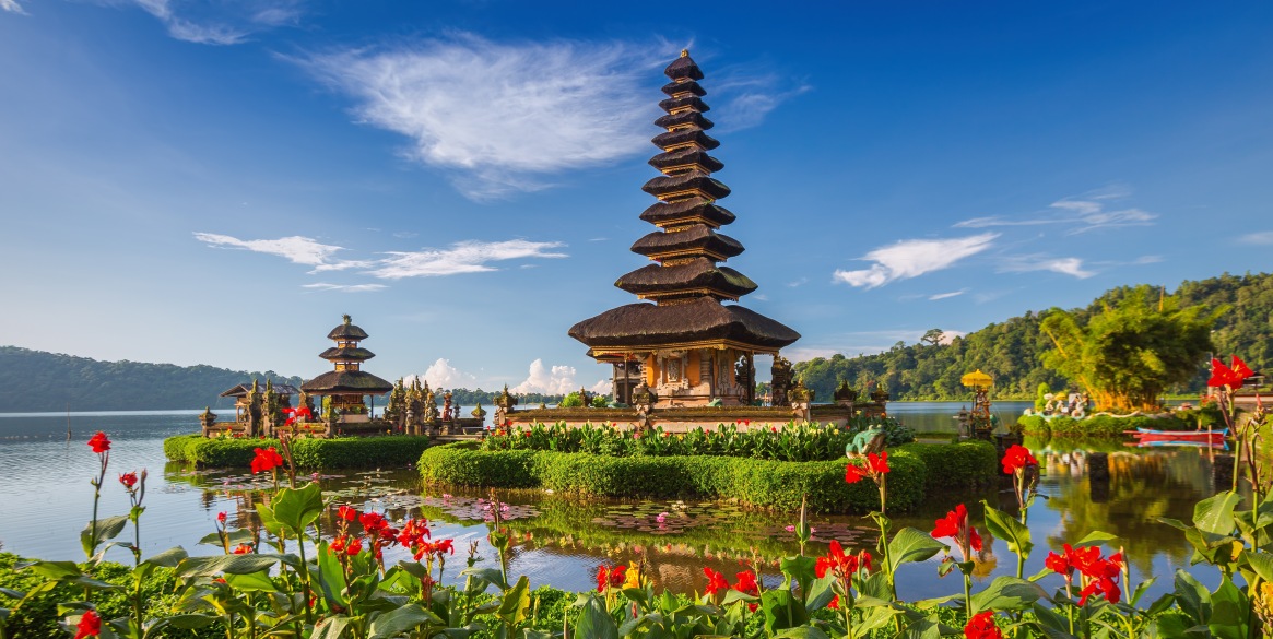 Pura Ulun Danu Bratan, Bali. Hindu temple