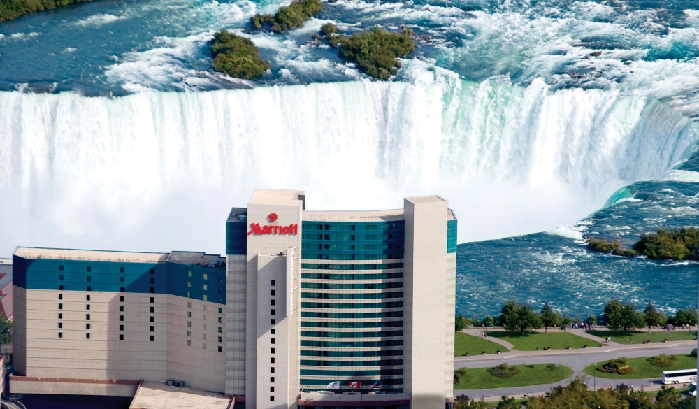 14 Popular Hotels with the Best View of Niagara Falls - HotelsCombined 14 Popular with the Best View Niagara Falls