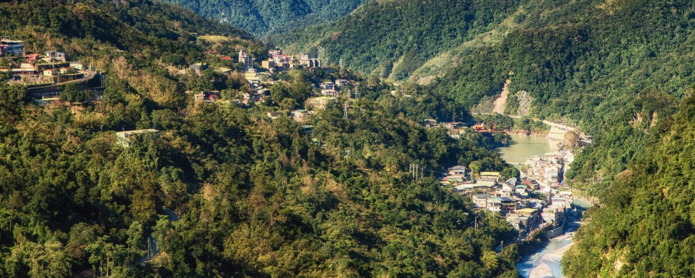 Wulai hot spring village and river