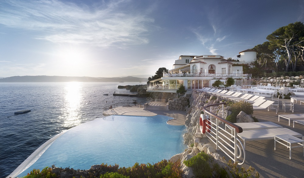 Hotel du Cap-Eden-Roc swimming pool, hotel that attract celebrities
