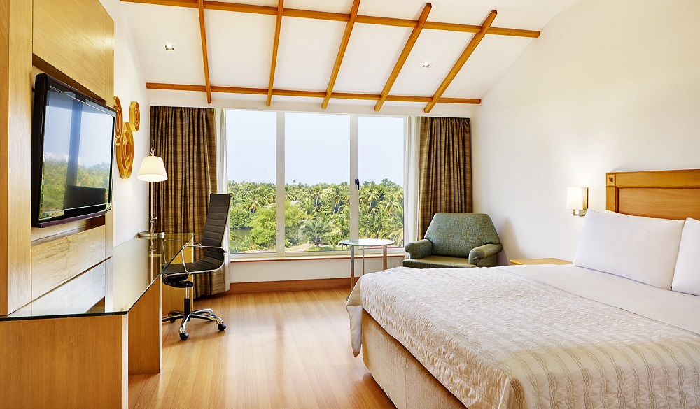 Le Meridien Kochi bedroom, Kerala hotel