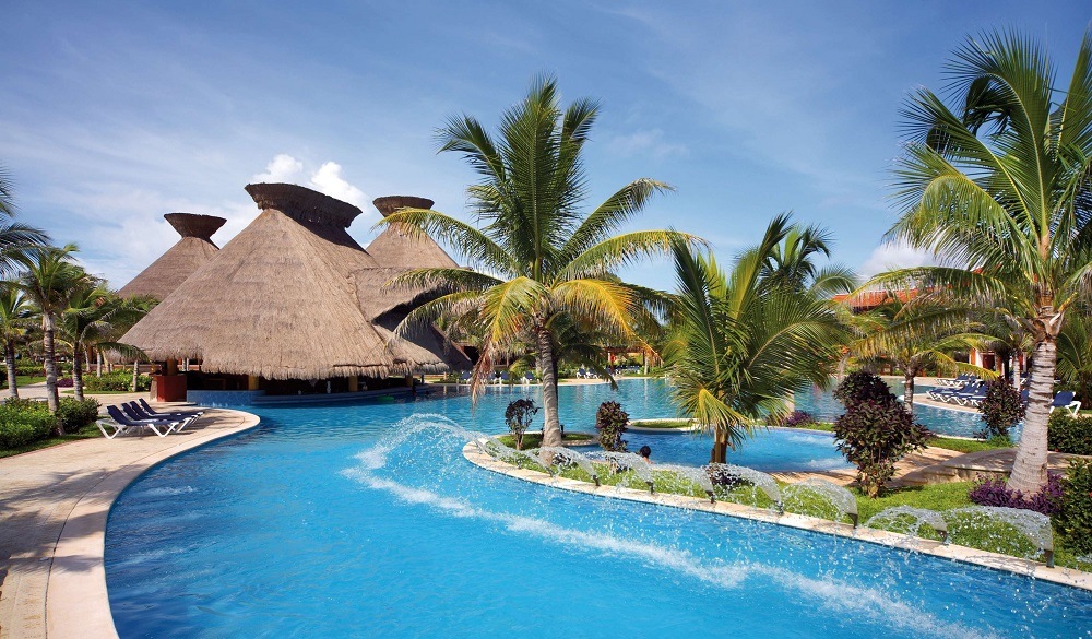 Barcelo Maya Colonial Riviera Maya kid friendly resort