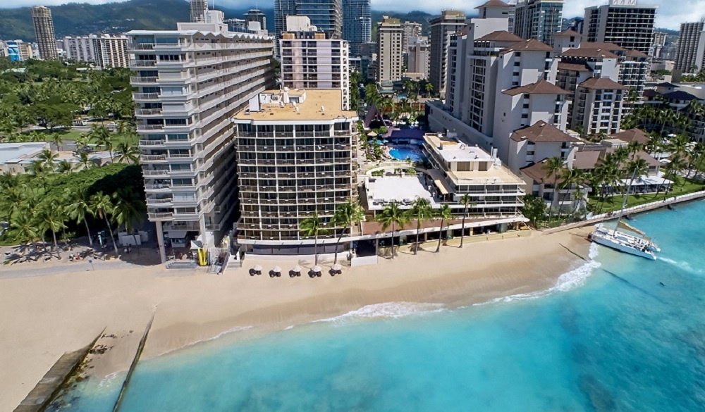 Outrigger Reef Waikiki Beach Resort, hotel in one of the top winter destinations