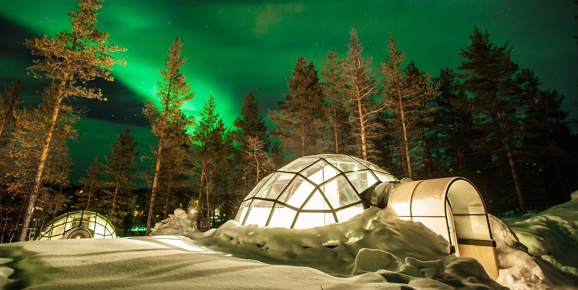 Ice and igloo hotels