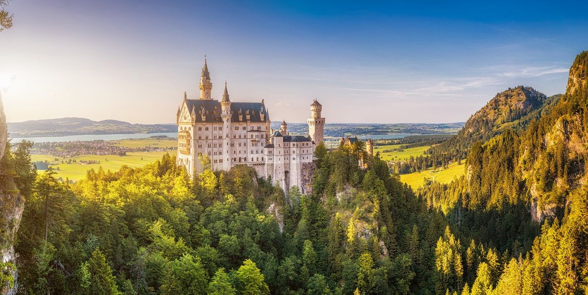 NEUSCHWANSTEIN Castle