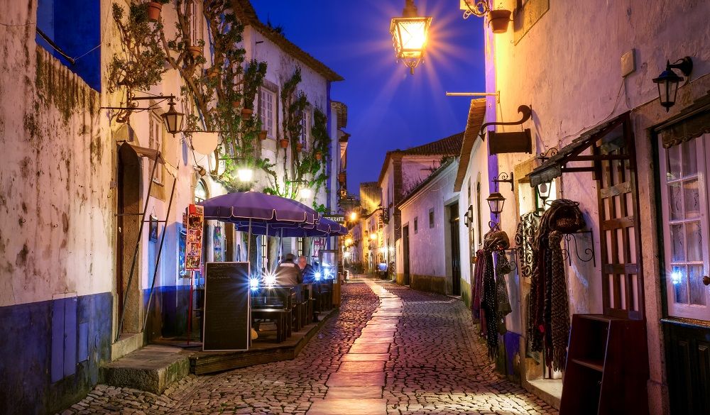 Obidos street at night