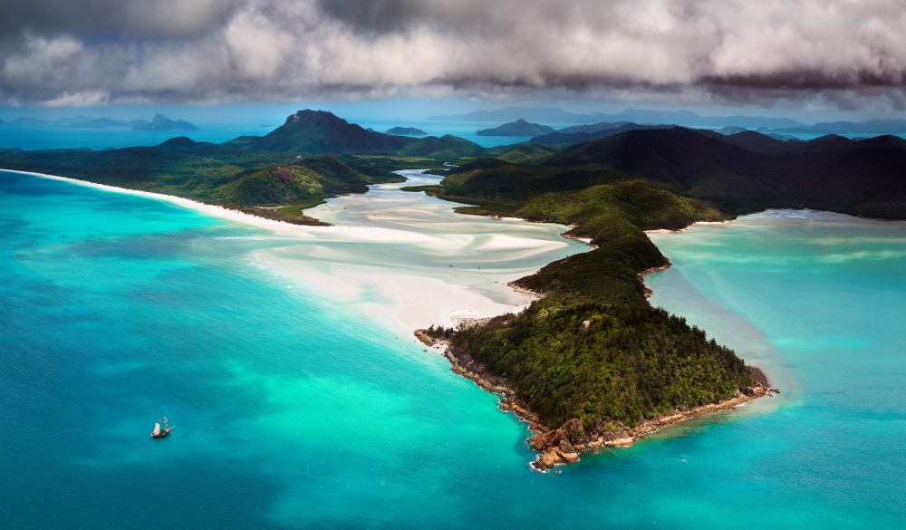 After a few passes I managed to get a clean 6 frame pano of the classic Hill Inlet scene. This flight was a definite highlight of the trip.