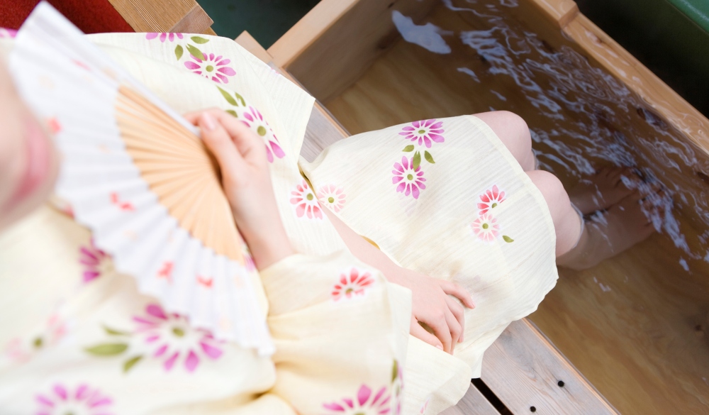 Yukata is a Japanese summer garment. People wearing yukata are a common sight at fireworks displays, bon-odori festivals, and other summer events.