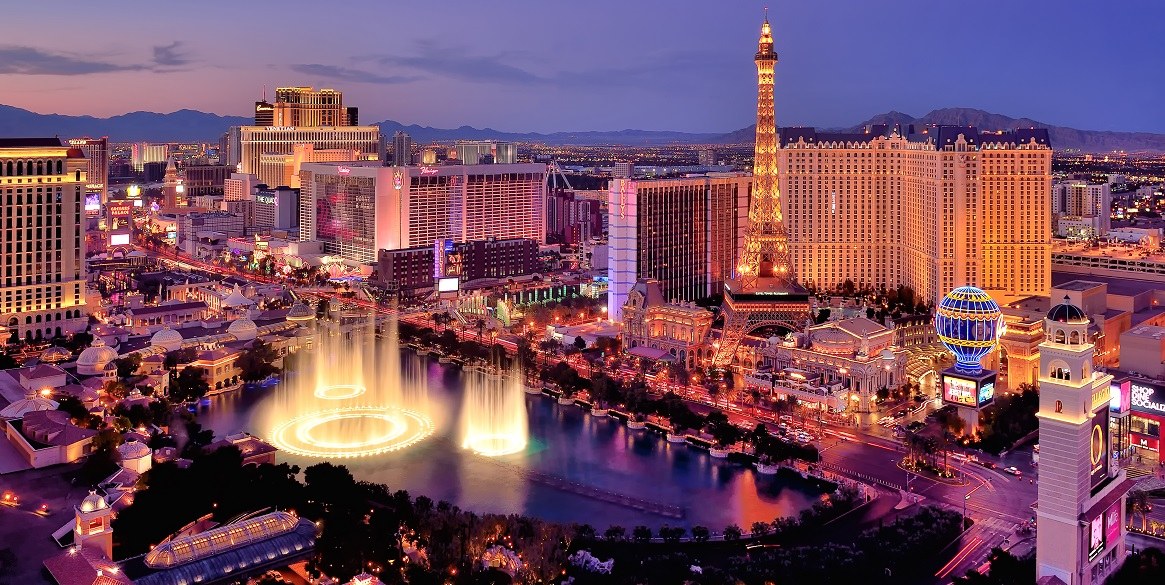 Hotels in Las Vegas with Pools, Las Vegas, NV, Hotel Rooms, Las Vegas  Hotel with Pools