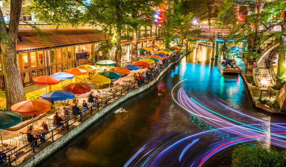 San Antonio Riverwalk, spring break destinations