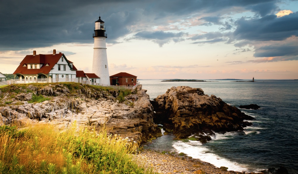 Daily thunderstorms have been a common occurrence here in Maine this past week and it couldn't have been a  better time to visit some of the obligatory sights that the Northeast has to offer to build my portfolio.  The light has been absolutely incredible, especially in the morning and evening hours!