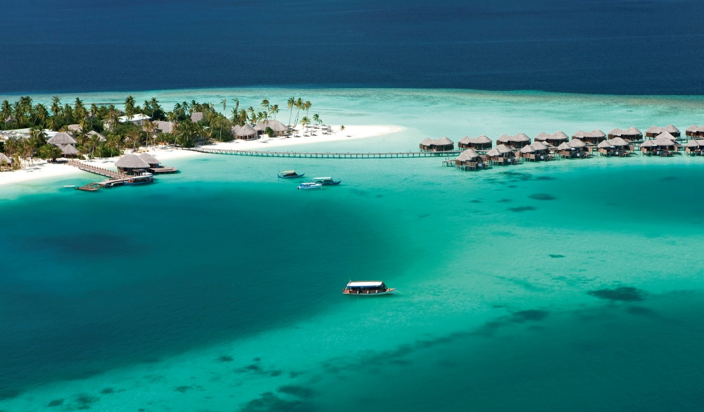 Constance Halaveli, Maldives, resort on the water