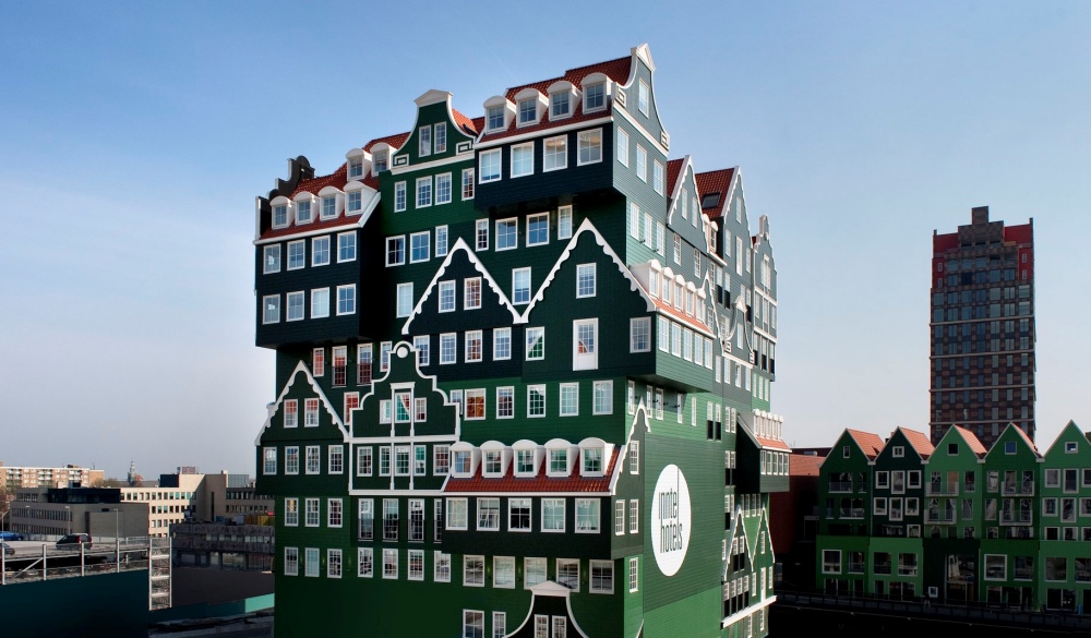 Innza- Inntel hotels Zaandam / Hugo Thomassen / stad / restaurant / interieur / nederland / Isabelle Salsman/ interieur / hotelkamer / zalen / eten / overnachten / Zaandam / zaanstreek / entree / 2010 / exterieur / sauna / zwembad