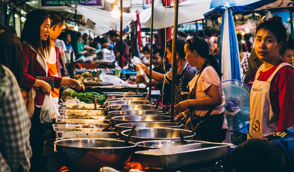 Thai night market busy with people