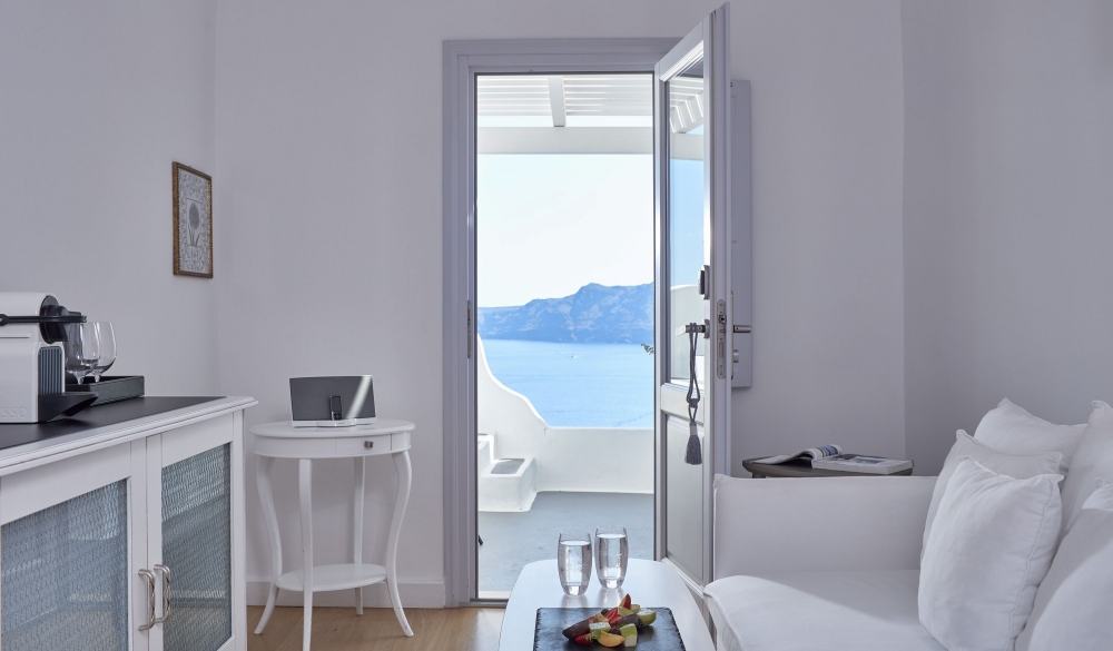 Katikies Hotel – Santorini, Greece, cliffside hotel in Greece