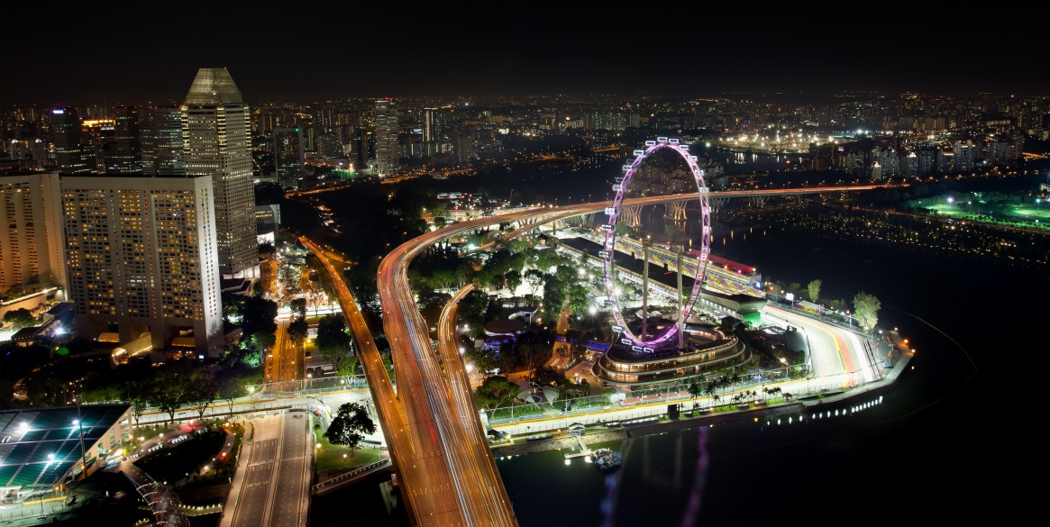 Skyline of Singapore with view on the F1 race track